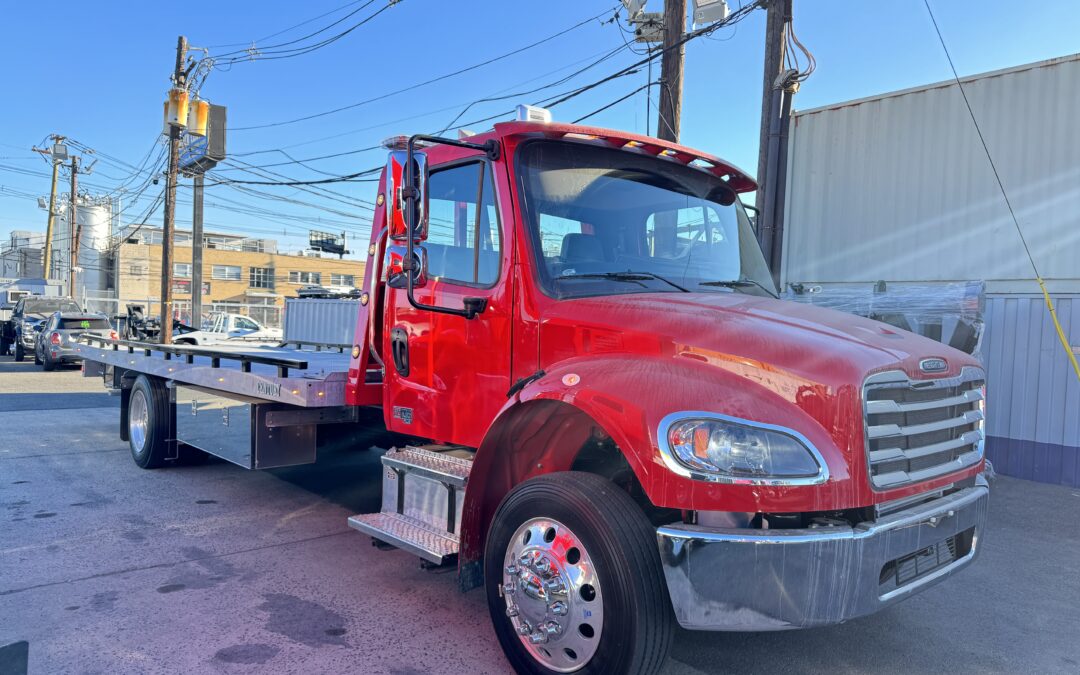 #N-3531: 2025 Freightliner M2Plus w 23′ Century 16 series Carrier