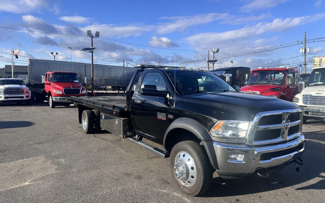 #U-656: 2017 Ram 5500 SLT w 19.5′ Dual Tech Carrier