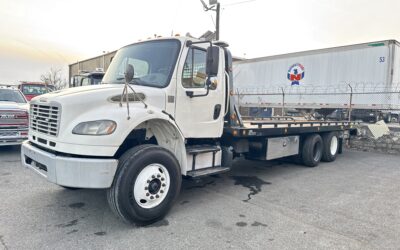 #U-658: 2014 Freightliner M2 w 26′ Century 20 series Carrier